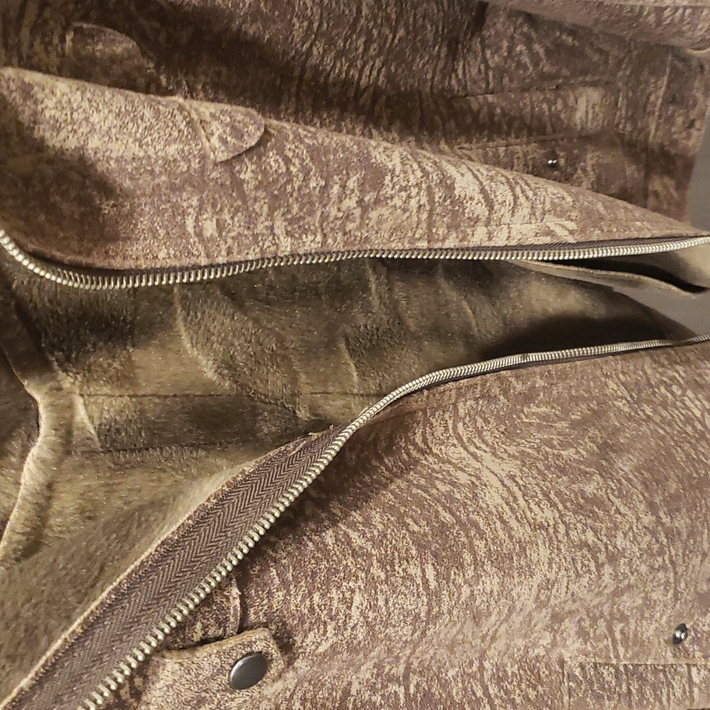 Jacket - Picture 4 of 8